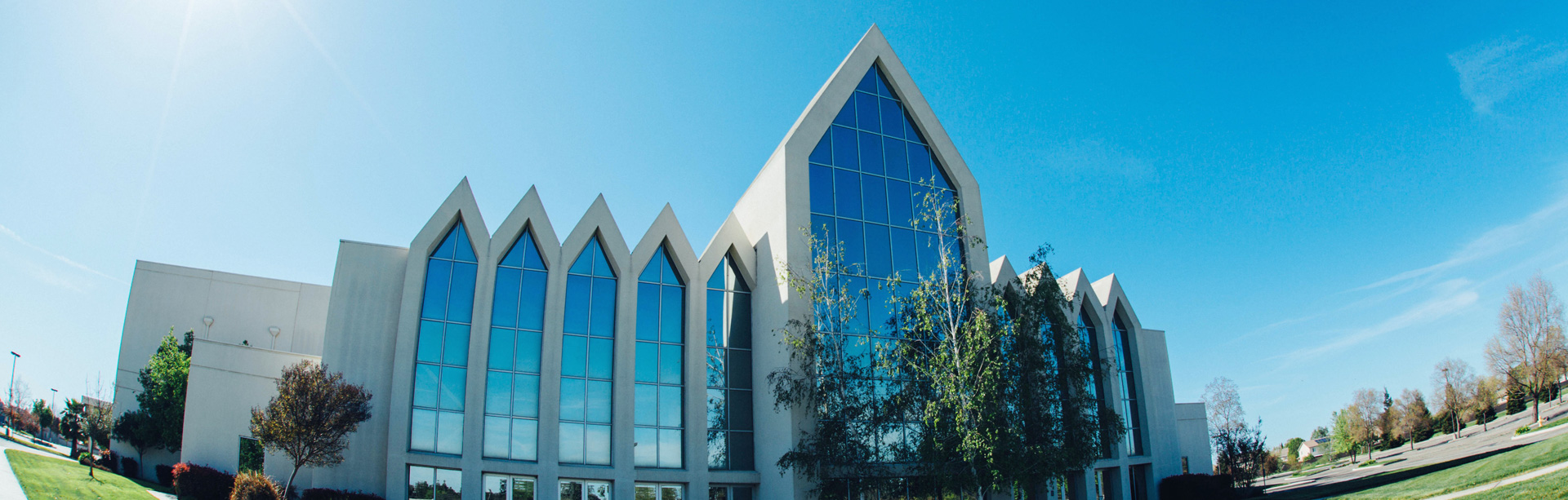 CHRISTIAN LIFE CENTER The church where miracles happen